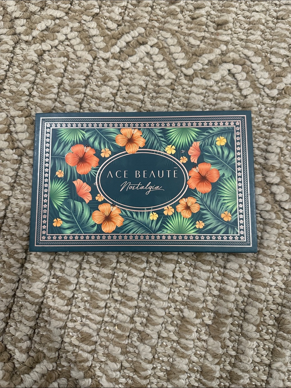 Ace Beaute Nostalgia Palette